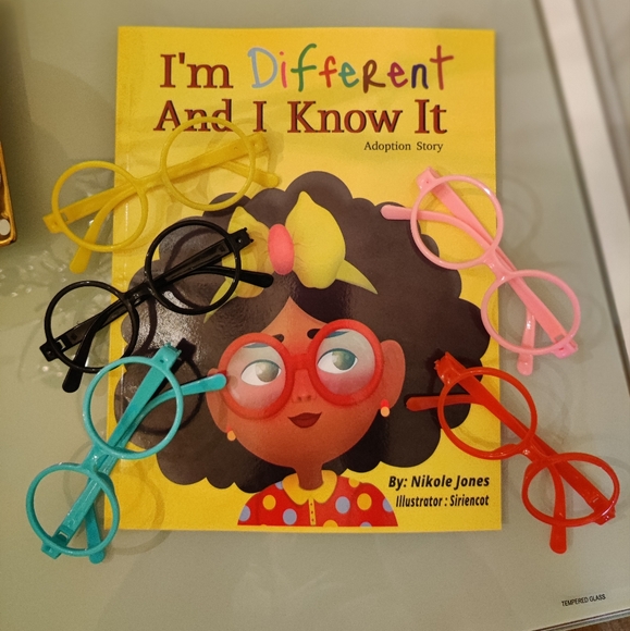 I'm Different And I Know It Children's Book By Me!!!! (Paperback) - Picture 1 of 3